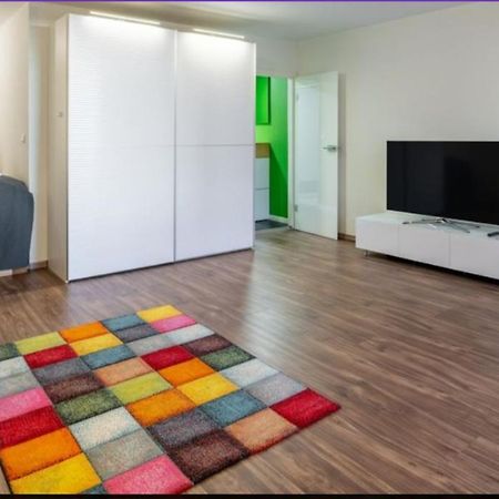 Apartment Am Eiskanal Аугсбург Экстерьер фото